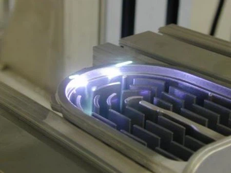 Portable Fiber Laser Rust Removal Machine For Cleaning Rusty Metal